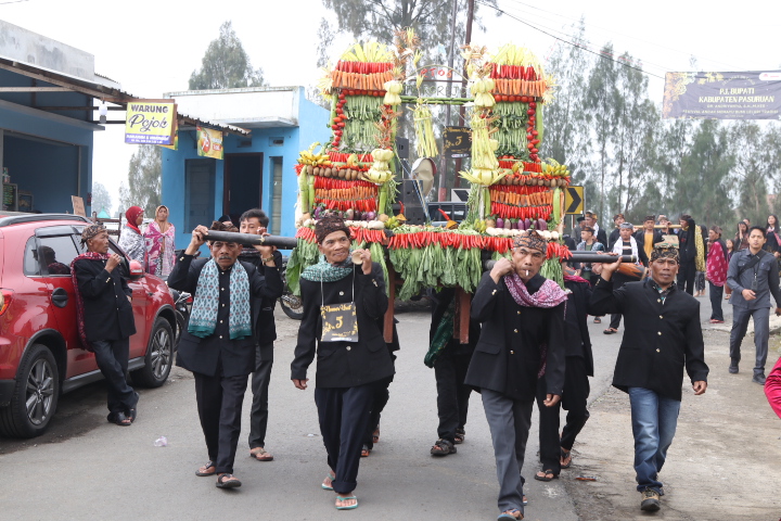 Ancak Hasil Bumi Masyarakat Desa Mororejo, Tosari, Pasuruan